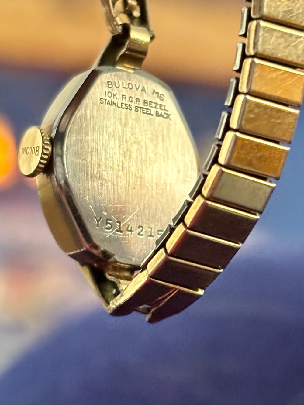 Estate Swiss Bulova Ladies Watch • 10K Gold Bezel • VTG Gold Bracelet Timepiece - Picture 6 of 6